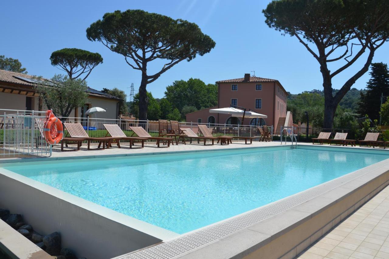 カスタニェート・カルドゥッチLe Bozze "Il Frantoio" Con Piscina, Wi-Fi, Posto Autoアパートメント エクステリア 写真
